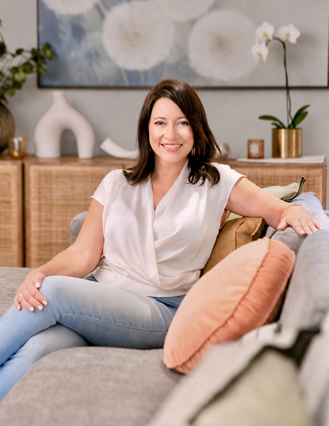 Natalie Scallan - emotional safety coach and RTT hypnotherapist helping women heal from narcissistic abuse, coercive control and emotional abuse
